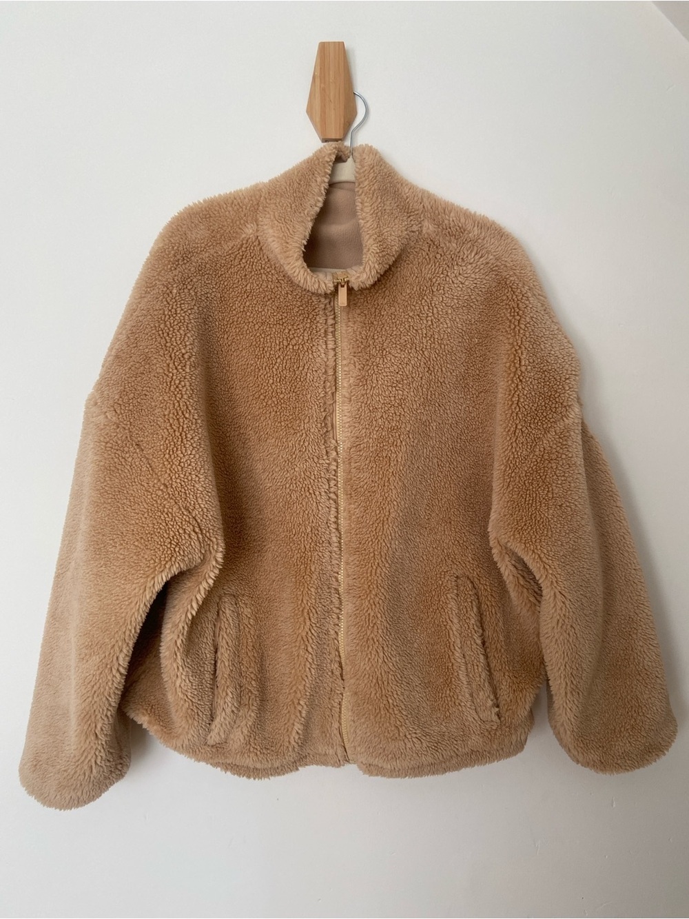 ALO Yoga Flurry Sherpa Jacket Faux Sherpa Teddy Jacket Tan size XL
